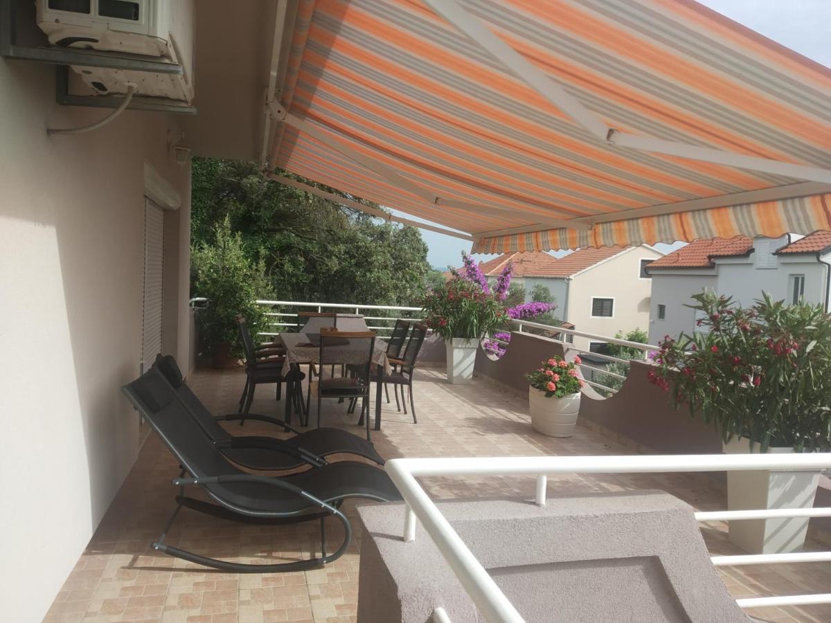 Apartments Adrian بيبينيا المظهر الخارجي الصورة