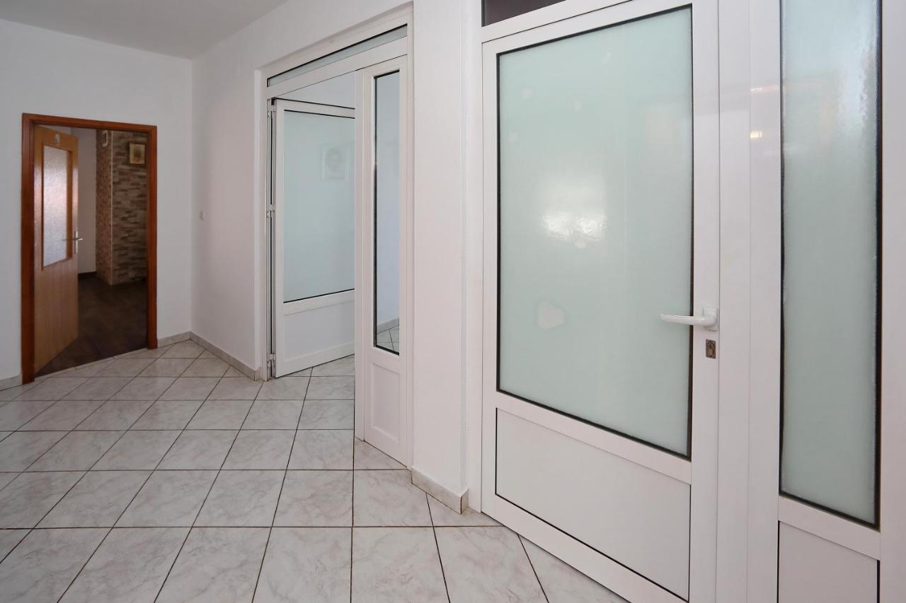 Apartments Adrian بيبينيا المظهر الخارجي الصورة