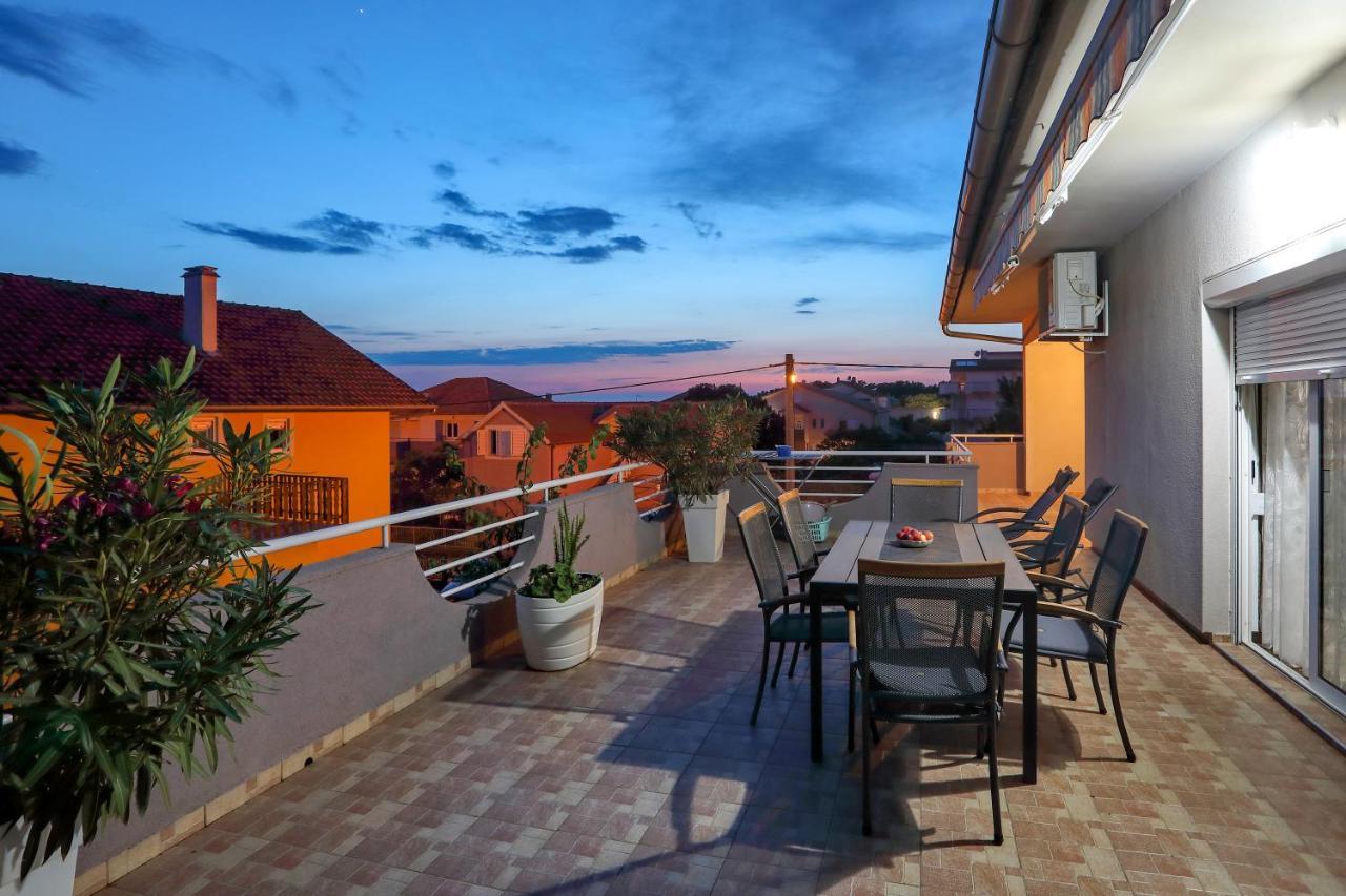 Apartments Adrian بيبينيا المظهر الخارجي الصورة