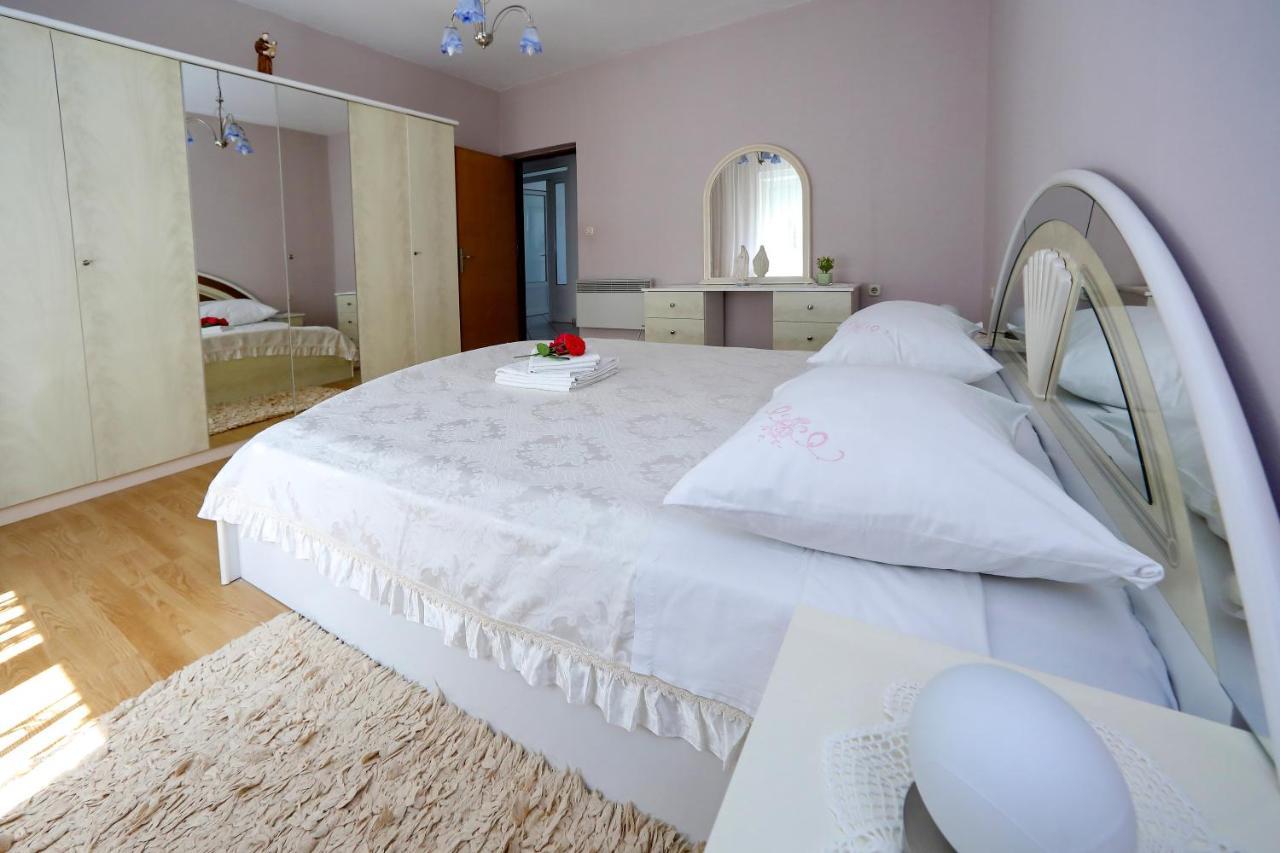 Apartments Adrian بيبينيا المظهر الخارجي الصورة