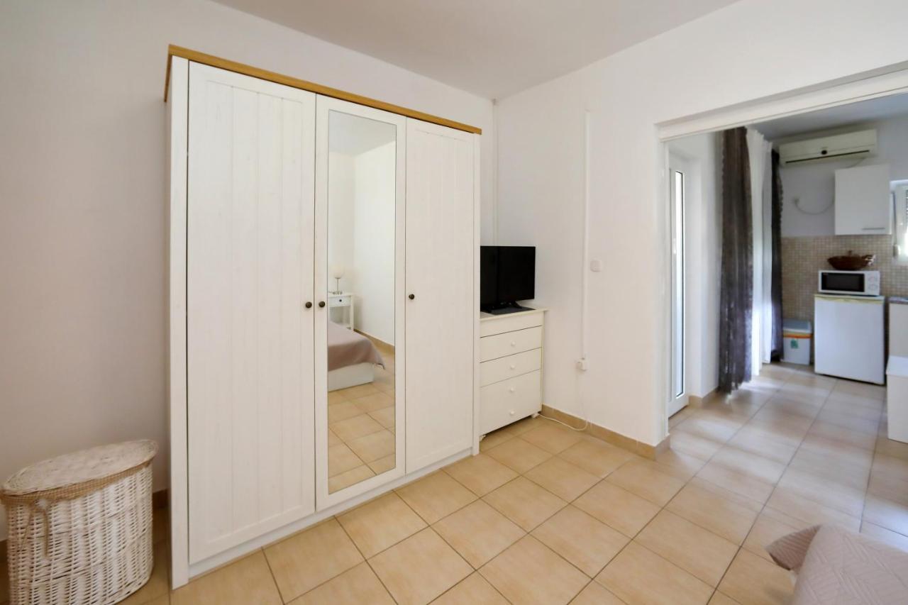 Apartments Adrian بيبينيا المظهر الخارجي الصورة