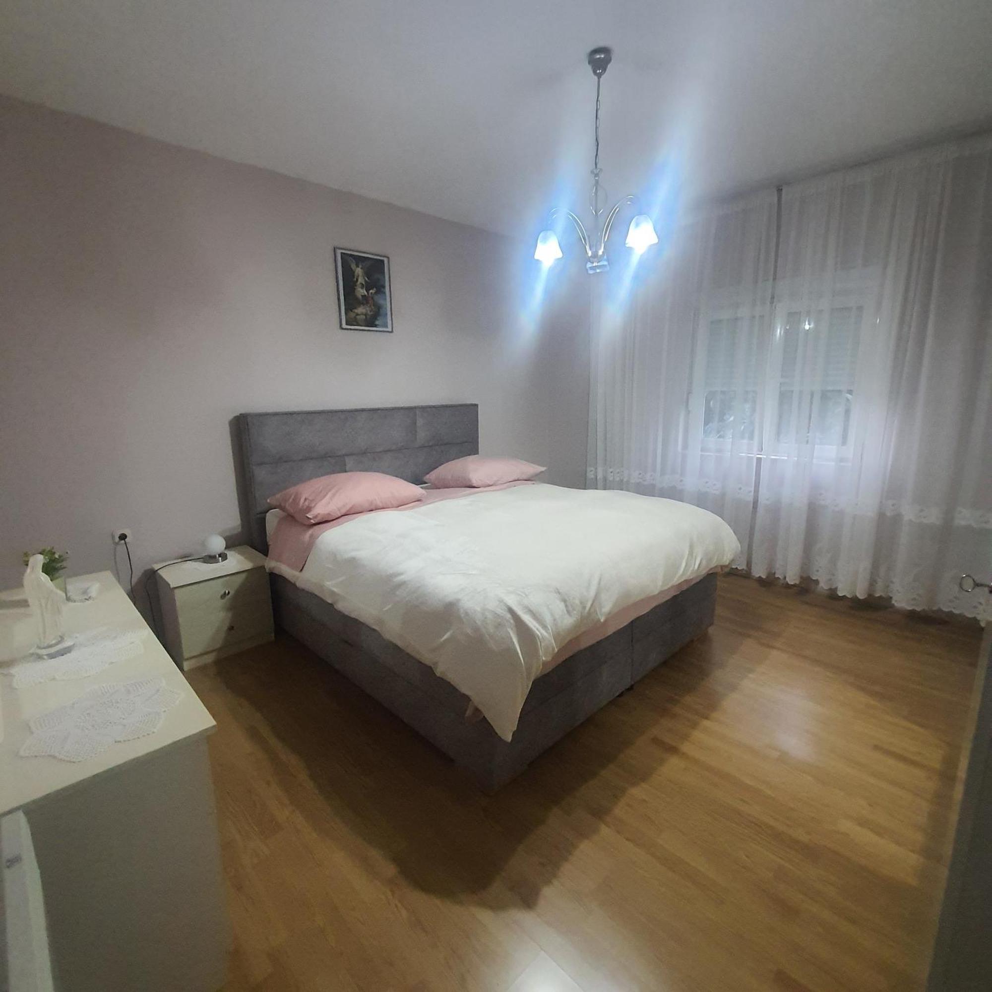 Apartments Adrian بيبينيا الغرفة الصورة